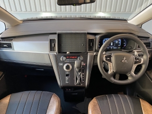 デリカＤ５ARB　Diシート　新型デリカ