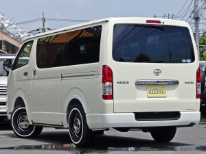 ハイエースバン新車：ハイエースバン４ＷＤ