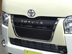 ハイエースバン新車：ハイエースバン４ＷＤ