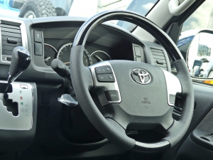 ハイエースワゴン新車：ハイエースワゴン４ＷＤ