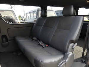 ハイエースバン新車ハイエース　S-GLダークプライム2