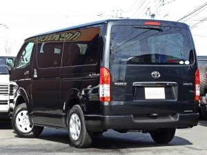ハイエースバン新車ハイエース　S-GLダークプライム2