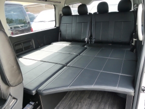 ハイエースワゴンハイエース　ライトキャンピングカー　テーブル付きピクニック仕様　FD-BOX0