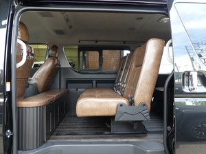 ハイエースワゴンハイエースワゴン　車中泊　3列シート　フルフラット