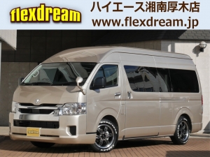 ハイエースＶスパロン　4WD　ディーゼル　特設パールホワイト