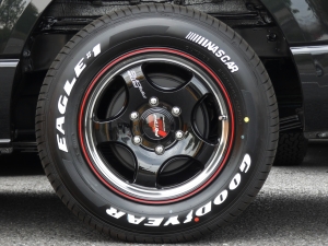 ハイエースワゴン新車アウトレット10人乗りワゴン　安全装備追加