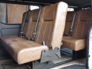 ハイエースバン一部改良後 安全装備追加 特別仕様車