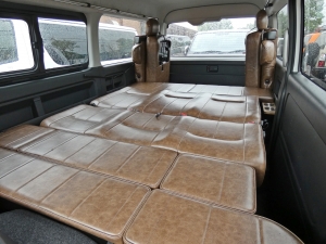 ハイエースワゴンflexdreamライトキャンピングカー　10人乗りワゴン　車中泊できる街乗り仕様車