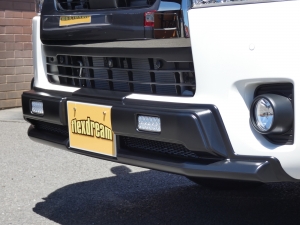 ハイエースバンS-GLダークプライム2　でイーゼル4WD　JAOSフェンダー