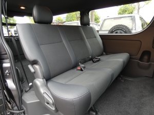 ハイエースバン新車S-GLダークプライム2　グレーメタリック