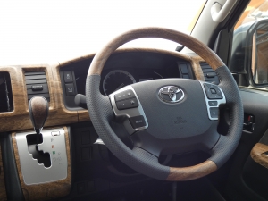 ハイエースワゴンハイエースワゴン　3列シート　後席ロングスライド　車中泊