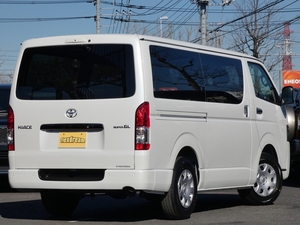 ハイエースバン特別仕様車ダークプライム2