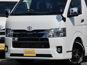 ハイエースバンS-GLダークプライム2　ディーゼル2WD　ローダウンカスタム済み
