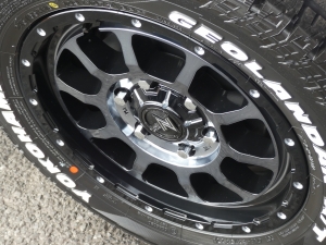 ハイエースバン新車アウトレットライトキャンピングカーFD-BOX V07N