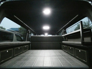 ハイエースバン新車アウトレットライトキャンピングカーFD-BOX V07N