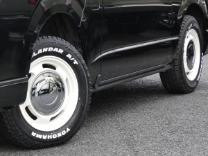 ハイエースバンディーゼル4WD　丸目カスタム　ネオクラシック
