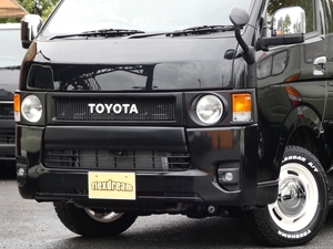 ハイエースバンディーゼル4WD　丸目カスタム　ネオクラシック