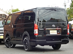 ハイエースバン新車ハイエースバンS-GLダークプライム2　ディーゼル4WD