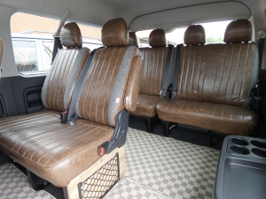 ハイエースワゴン新車コンプリート　ハイエースワゴン２ＷＤ