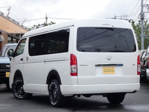ハイエースワゴン新車コンプリート　ハイエースワゴン２ＷＤ