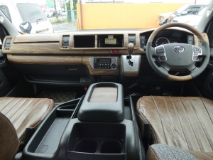 ハイエースワゴン新車コンプリート　ハイエースワゴン２ＷＤ