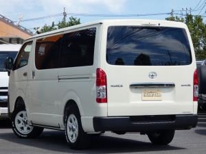 ハイエースバンディーゼル4WD　丸目カスタム　ネオクラシック