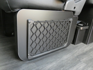 ハイエースワゴン新車ハイエースワゴン　ライトキャンピングカーFD-BOX W00　FD-classic丸目クラシックカスタム