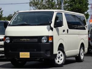 ハイエースバンDX　ディーゼル4WD　　丸目クラシックカスタム