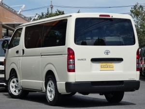 ハイエースバンDX　ディーゼル4WD　　丸目クラシックカスタム