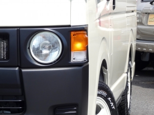 ハイエースバンDX　ディーゼル4WD　　丸目クラシックカスタム
