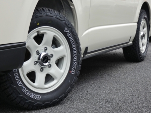 ハイエースバンDX　ディーゼル4WD　　丸目クラシックカスタム