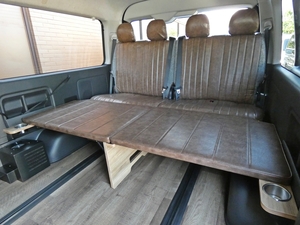 ハイエースワゴン新車コンプリート　ハイエースワゴン２ＷＤ