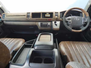 ハイエースワゴン新車コンプリート　ハイエースワゴン２ＷＤ