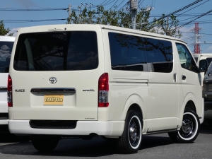 ハイエースＶディーゼル4WD　丸目カスタム　ネオクラシック