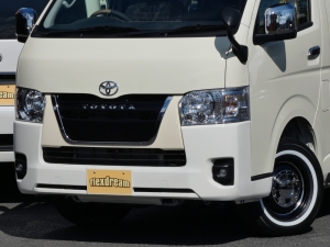 ハイエースバンディーゼル4WD　丸目カスタム　ネオクラシック
