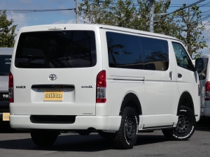 ハイエースバンハイエースバン　ディーゼル4WD　カスタム