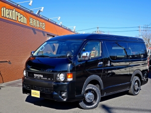 ハイエースバンアウトドア　キャンプ　車中泊　バンライフ　１BOX　ベッド　キャンピングカー