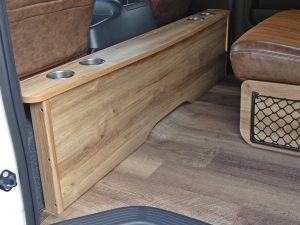 ハイエースワゴン新車コンプリート　ハイエースワゴン　ライトキャンピングカー