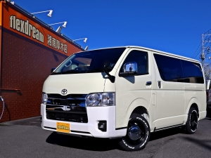 ハイエースバンディーゼル4WD　丸目カスタム　ネオクラシック