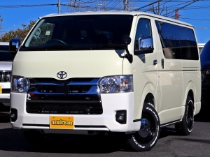 ハイエースバンディーゼル4WD　丸目カスタム　ネオクラシック