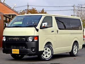 ハイエースバンディーゼル2WD　丸目カスタム　ネオクラシック
