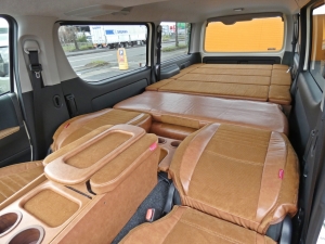ハイエースバンディーゼル2WD　丸目カスタム　ネオクラシック
