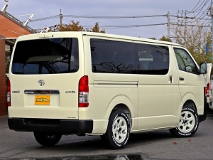 ハイエースバンディーゼル2WD　丸目カスタム　ネオクラシック