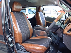 ハイエースワゴンアウトドア　キャンプ　車中泊　バンライフ　１BOX　ベッド　キャンピングカー