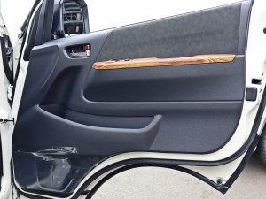 ハイエースワゴンアウトドア　キャンプ　車中泊　バンライフ　キャンピングカー