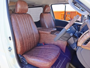 ハイエースバンアウトドア　キャンプ　車中泊　バンライフ　１BOX　ベッド　キャンピングカー