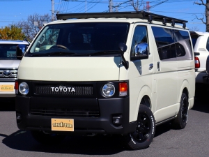 ハイエースバンアウトドア　キャンプ　車中泊　バンライフ　１BOX　ベッド　キャンピングカー