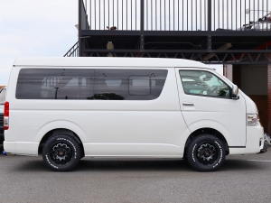 ハイエースワゴン１０人乗り　車中泊できる街乗り仕様車