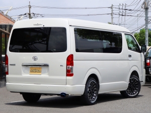 ハイエースワゴン１０人乗り　車中泊できる街乗り仕様車
