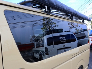ハイエースバンディーゼル4WD　アースカラーパッケージ4V6ベージュ